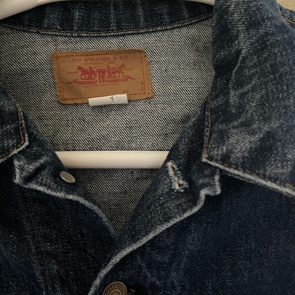 Levi’s large Truckers Jean Jacket - Picture 3 of 4